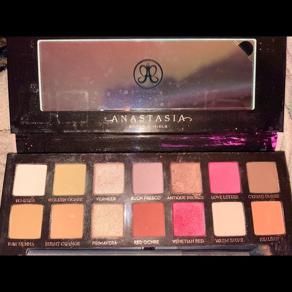 ANASTASIA Beverly Hills MODERN RENAISSANCE.. barely used as you can see in photo - Picture 3 of 3